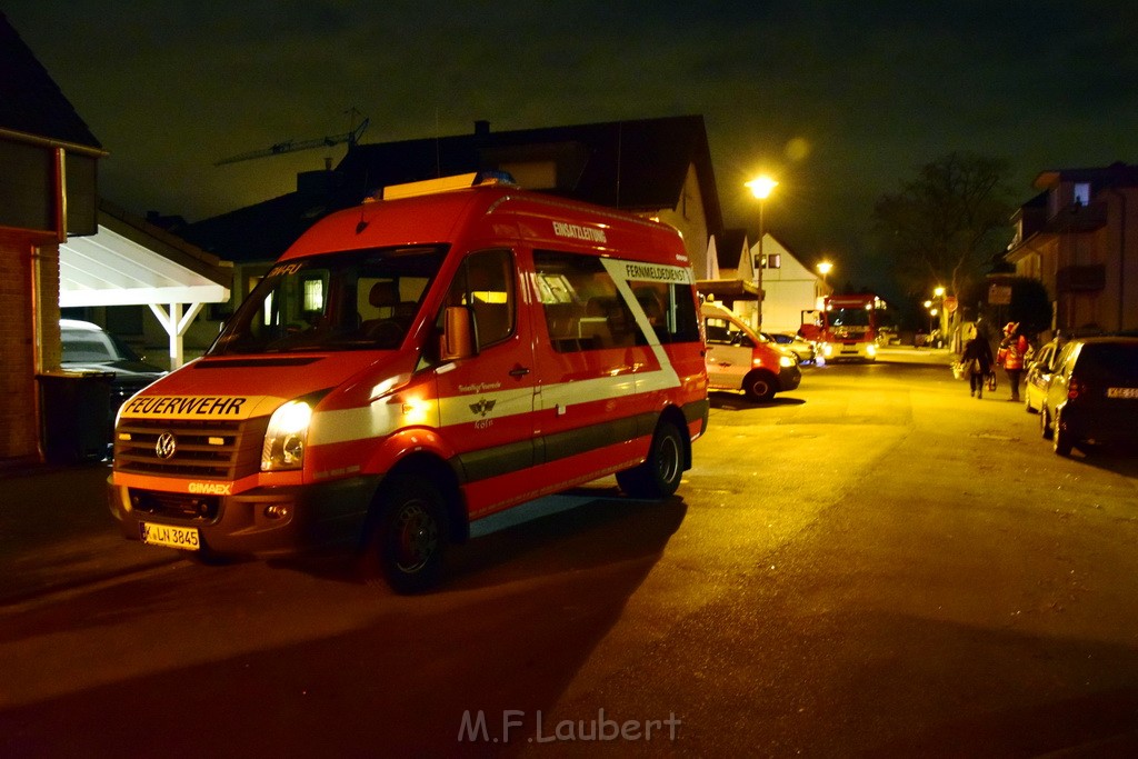 Feuer 2 Koeln Porz Langel Hinter der Kirche P004.JPG - Miklos Laubert